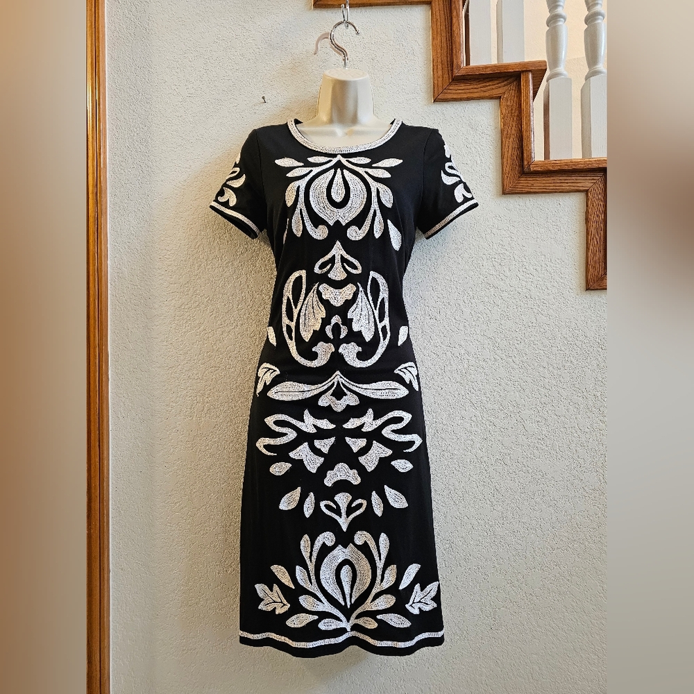INC International Concepts Black and White Embroidered Dress M  EUC